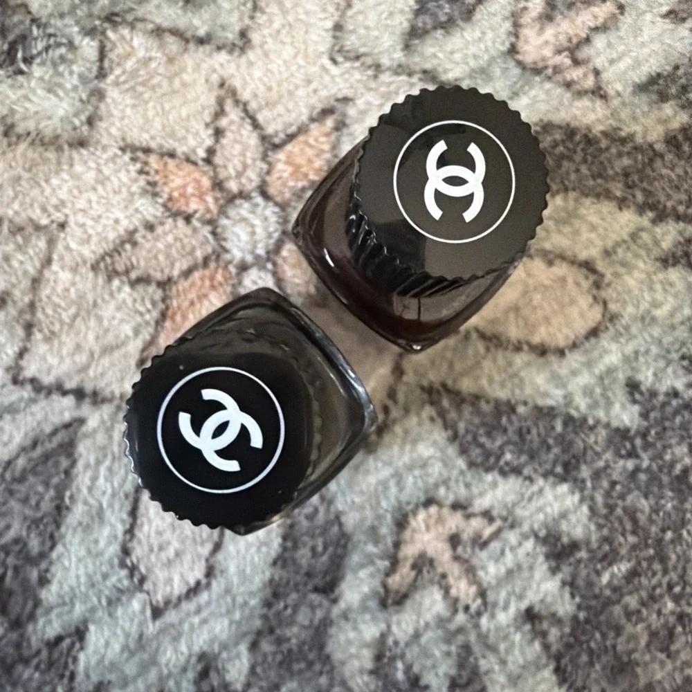 2 NEW CHANEL Le Vernis Nail Polish 715 Deepness & 618 Brun Contraste Deep .4oz